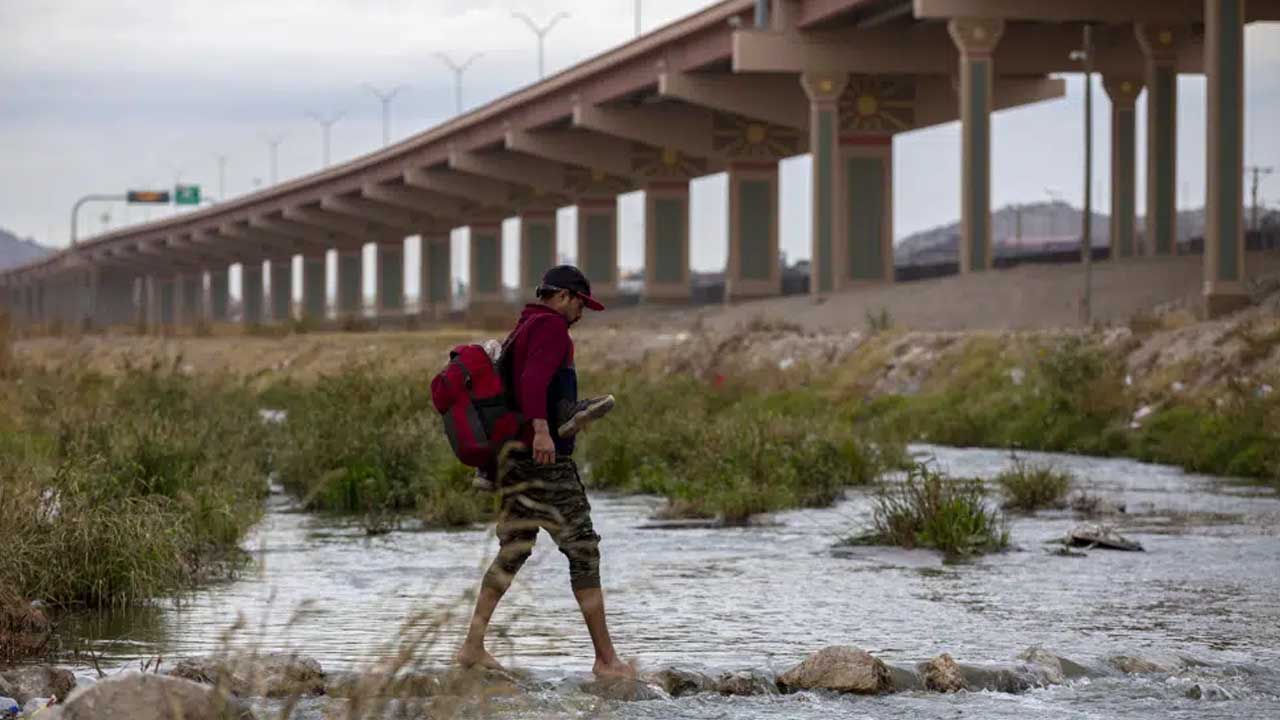 US Border Cities Strained Ahead Of Expected Migrant Surge