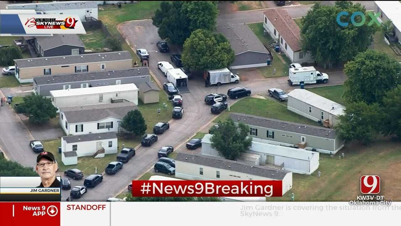 Law Officers Involved In Standoff In Norman Mobile Home Park