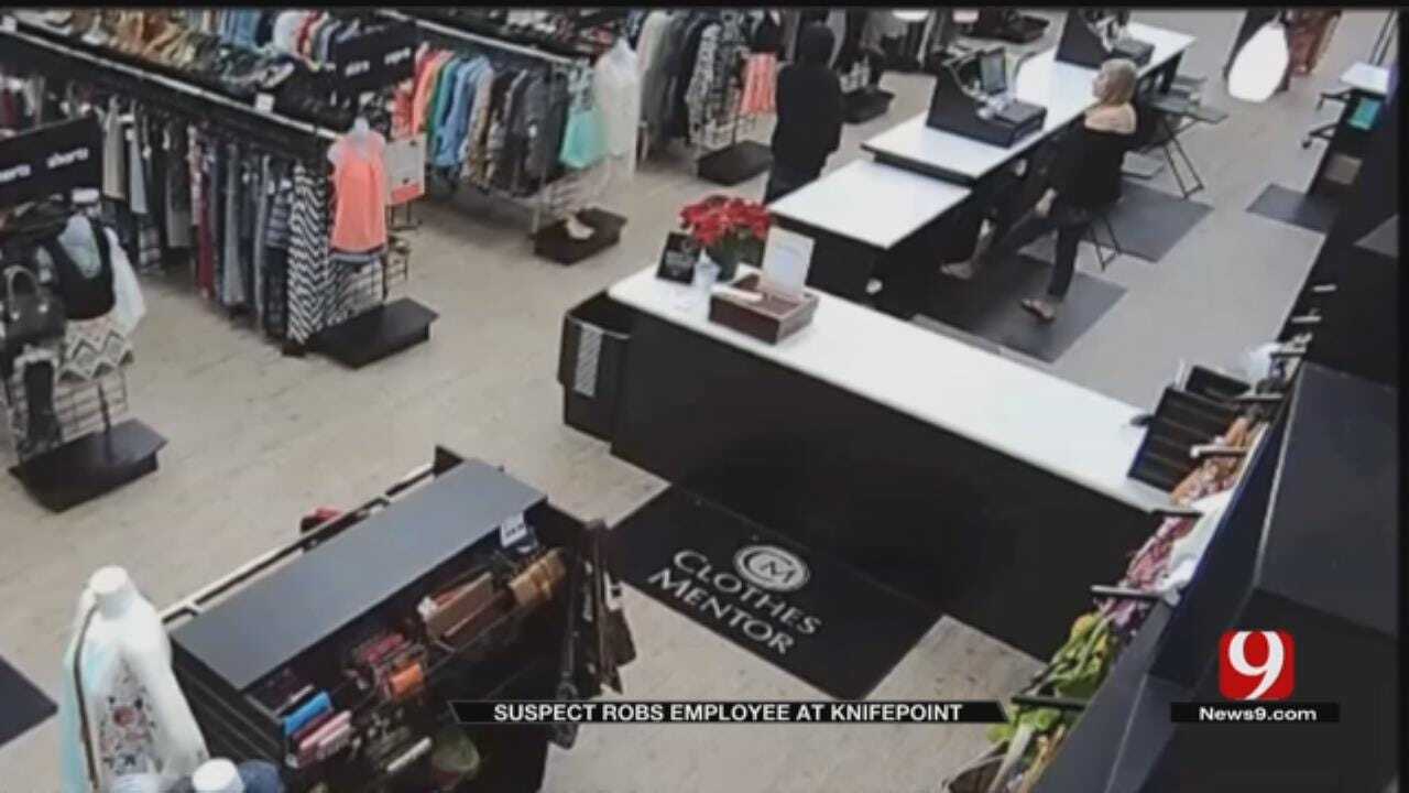 Knife-Wielding Crook Robs SW OKC Clothing Store