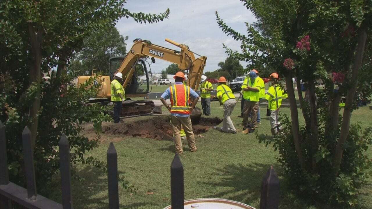 Tulsa City Leaders To Offer Updates On Mass Graves Investigation At Oaklawn Cemetery