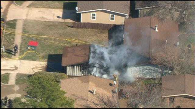 Bob Mills SkyNews9 HD Flies Over House Fire In Norman