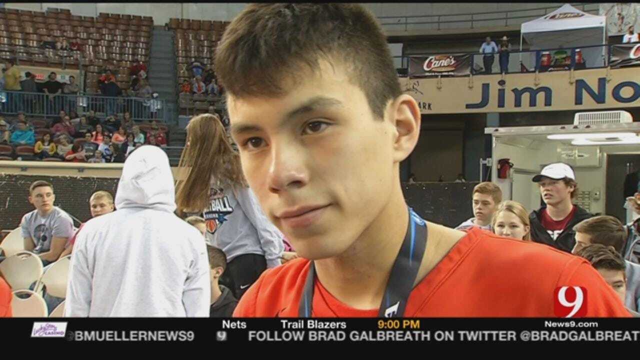 WATCH: Riley Island Scores 40 Points To Lead Calumet To Class B Title
