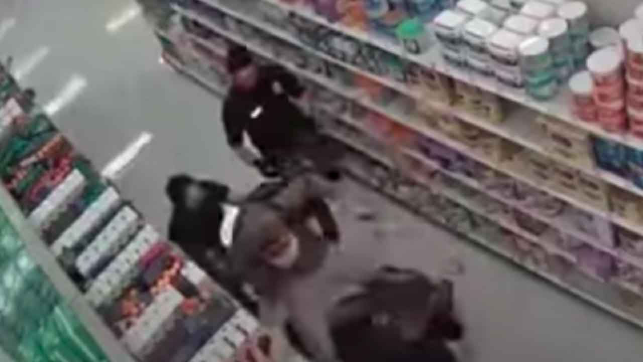  Target Security Guard Breaks Arm During Fight With Men Who Allegedly Refused To Wear Face Masks