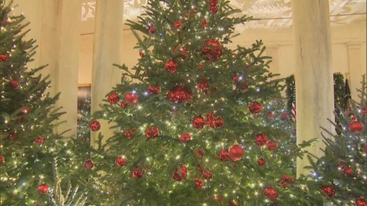 The White House Christmas Decorations Make Their 2018 Debut