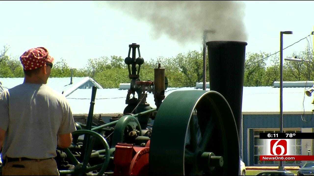 Steam And Gas Engine Show Fires Up In Pawnee