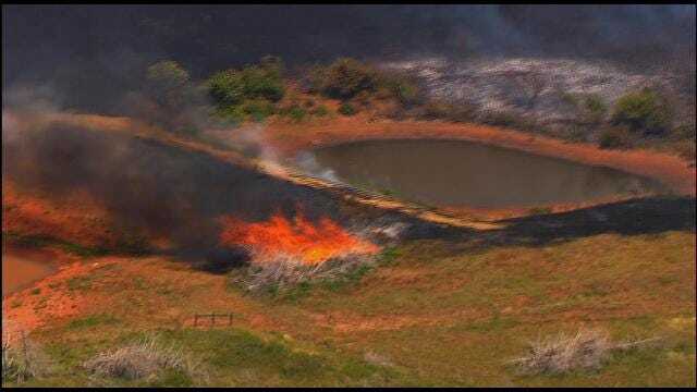 Crews Battle Large Grass Fire In Logan County
