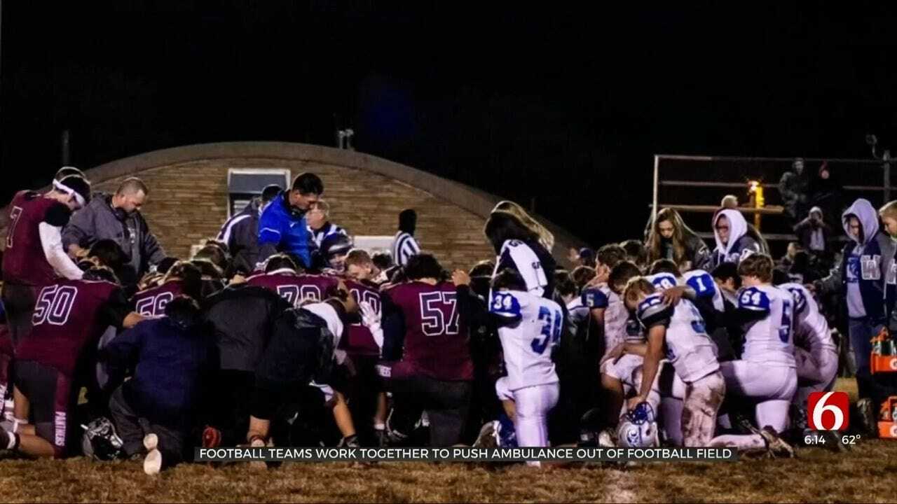 Oklahoma Football Teams Help Ambulance Stuck In Mud Transporting Injured Player