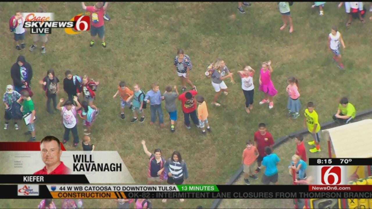 Osage SkyNews 6 HD Pilot Will Kavanagh Flies Over His Daughter's School In Kiefer