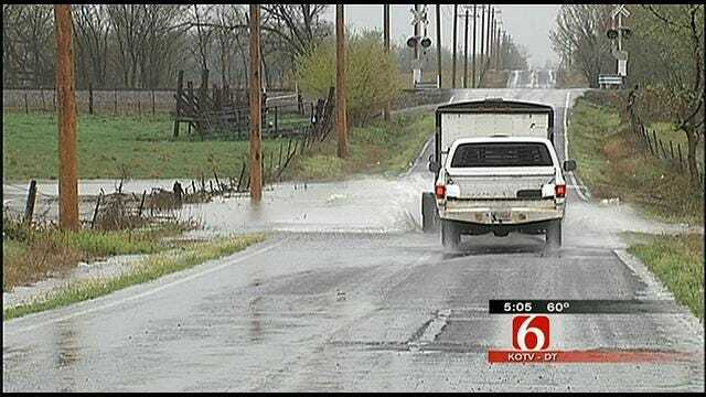 Drivers Blocked By Flooded Roads In Wagoner, Delaware Counties