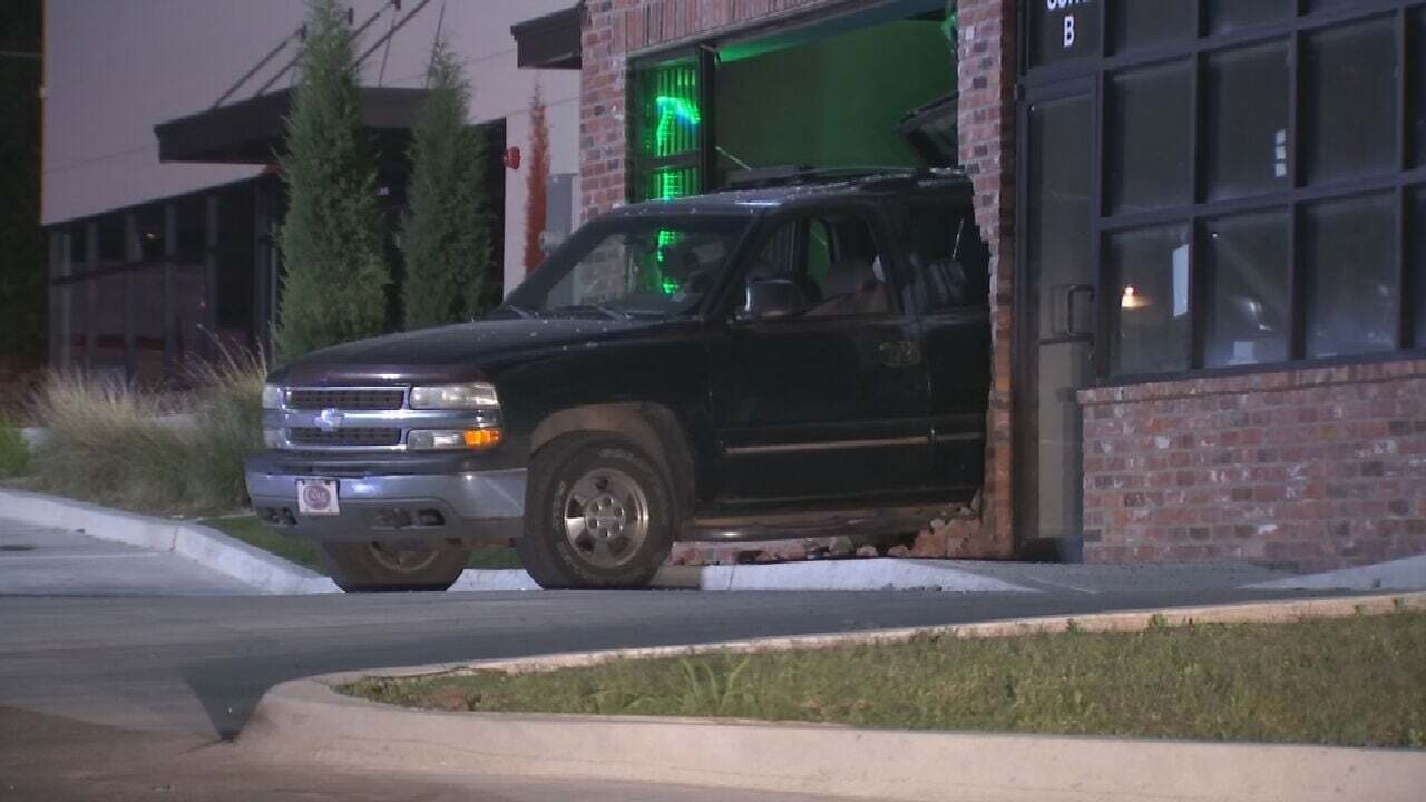 Tulsa Police Investigating After SUV Backs Into Dispensary