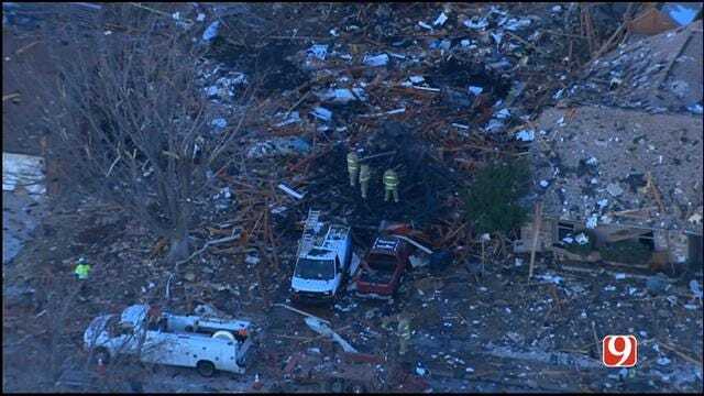 WEB EXTRA: Bob Mills SkyNews 9 HD Flies Over House Explosion In NW OKC