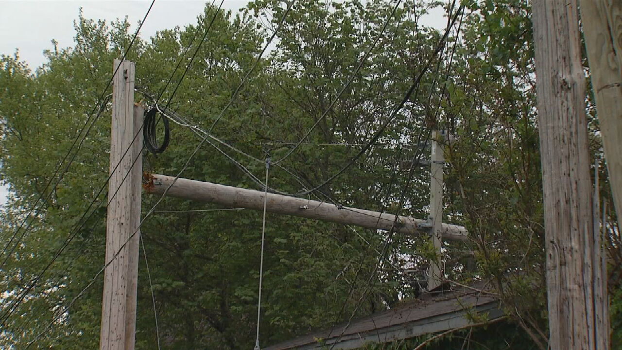Some Prattville Residents Without Power After Moving Truck Crashes Into Power Line Pole