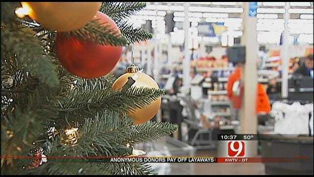 Anonymous 'Santas' Pay Off Layaways At Del City WalMart