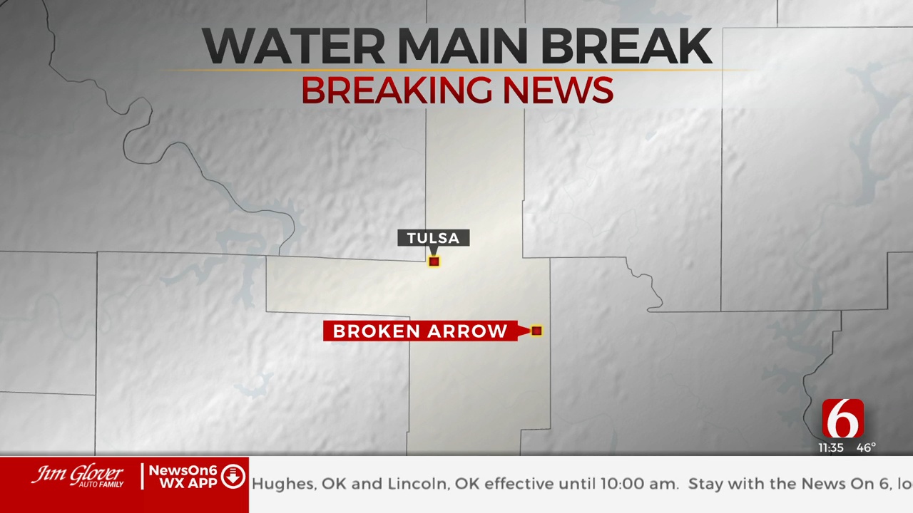 City Crews Work To Fix Major Water Line Break In Broken Arrow