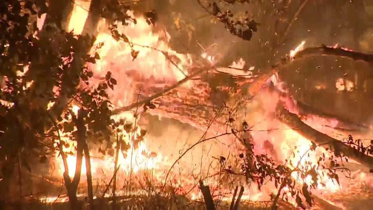 Southern California Copes With More Wildfires Even As Winds Up North Subside