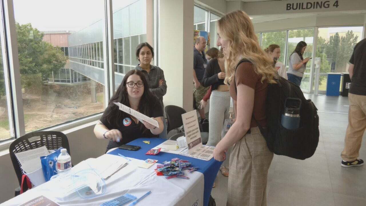 League of Women Votes Help Students at Tulsa Community College Register to Vote