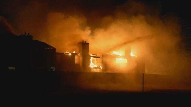 WEB EXTRA: Tulsa Apartment Complex Burns Overnight
