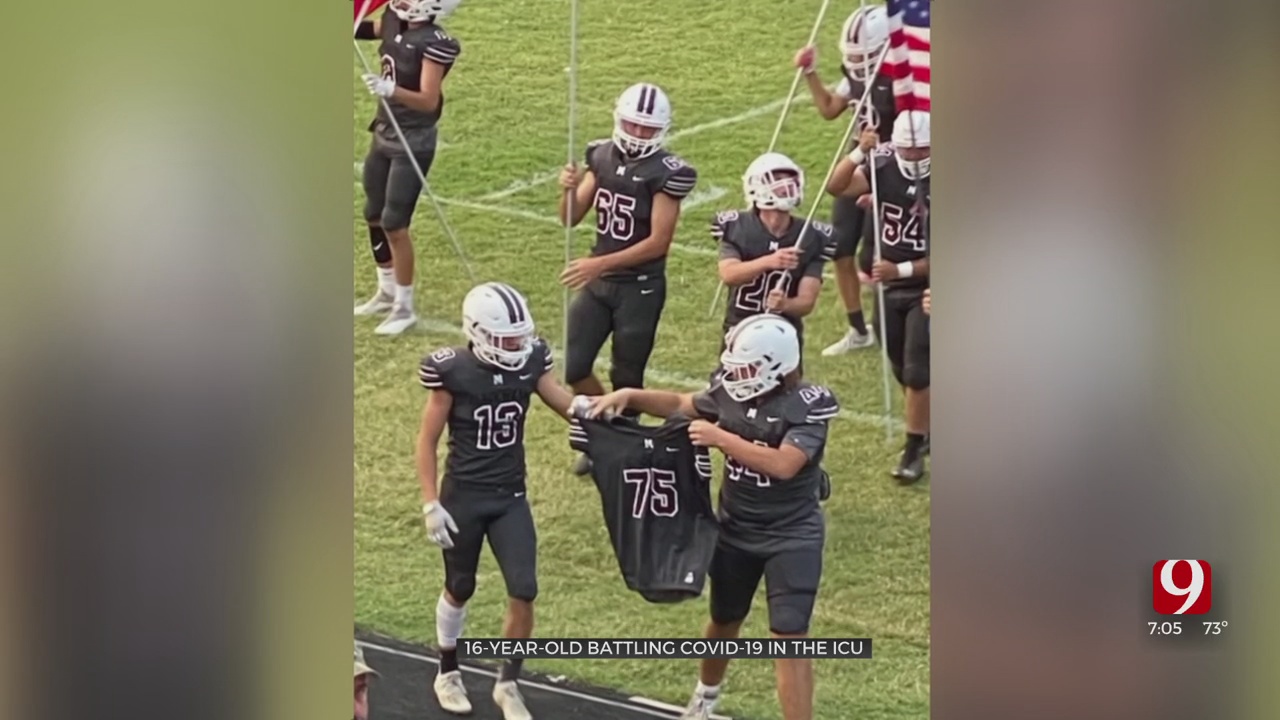 Blackwell Football Team Pays Respects To Player Battling COVID-19 In ICU