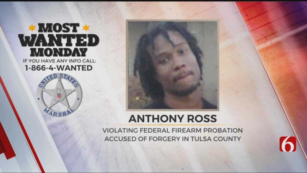 U.S. Marshals Search For Convicted Robber